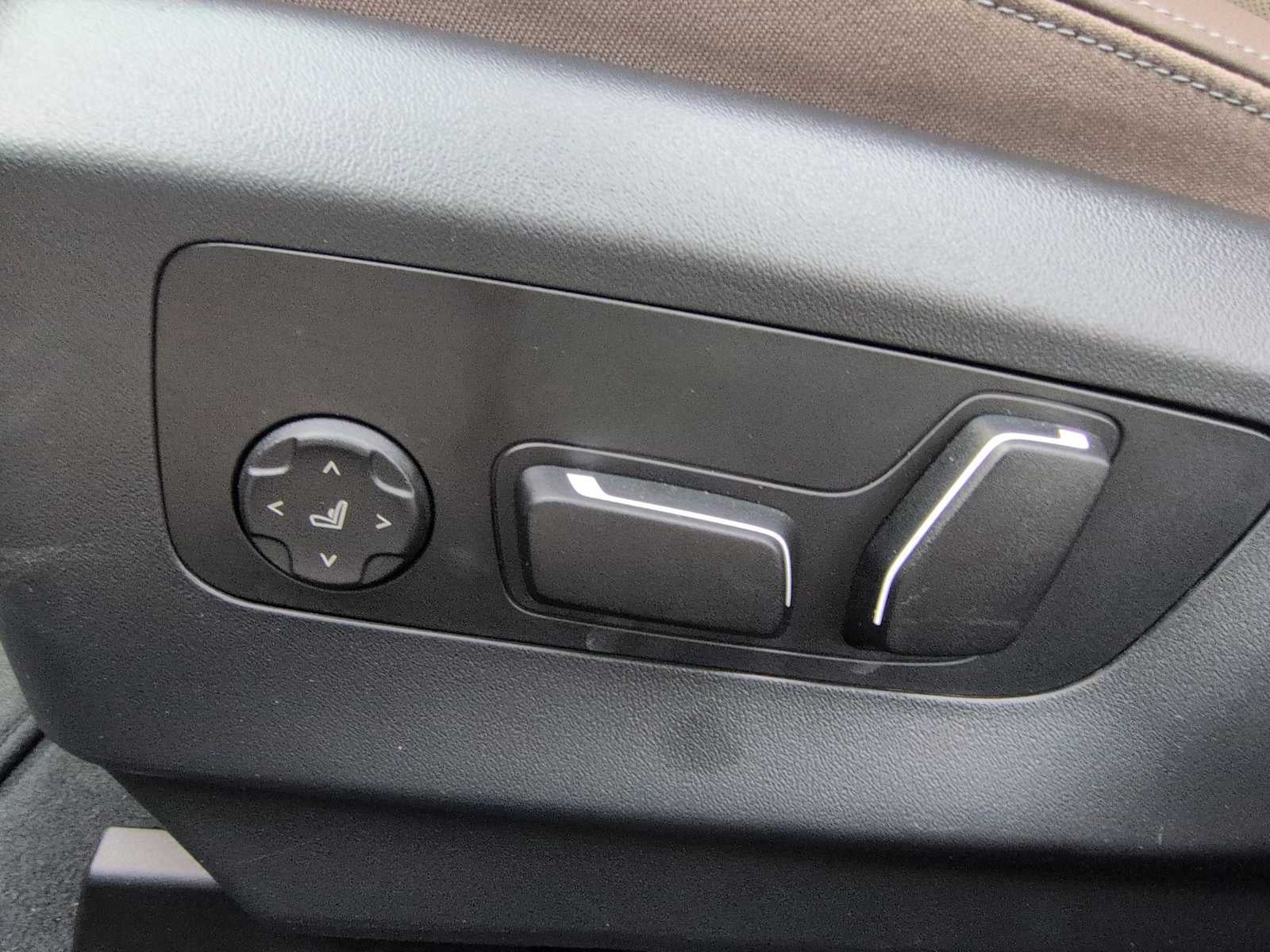 2025 BMW i5 xDrive40 xDrive40