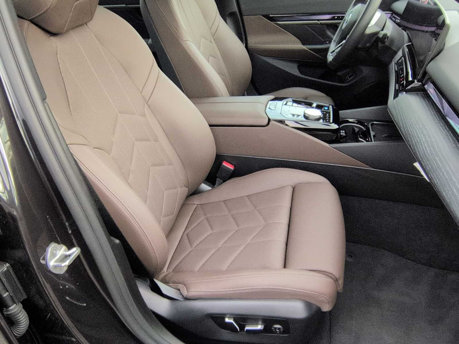 2025 BMW i5 xDrive40 xDrive40