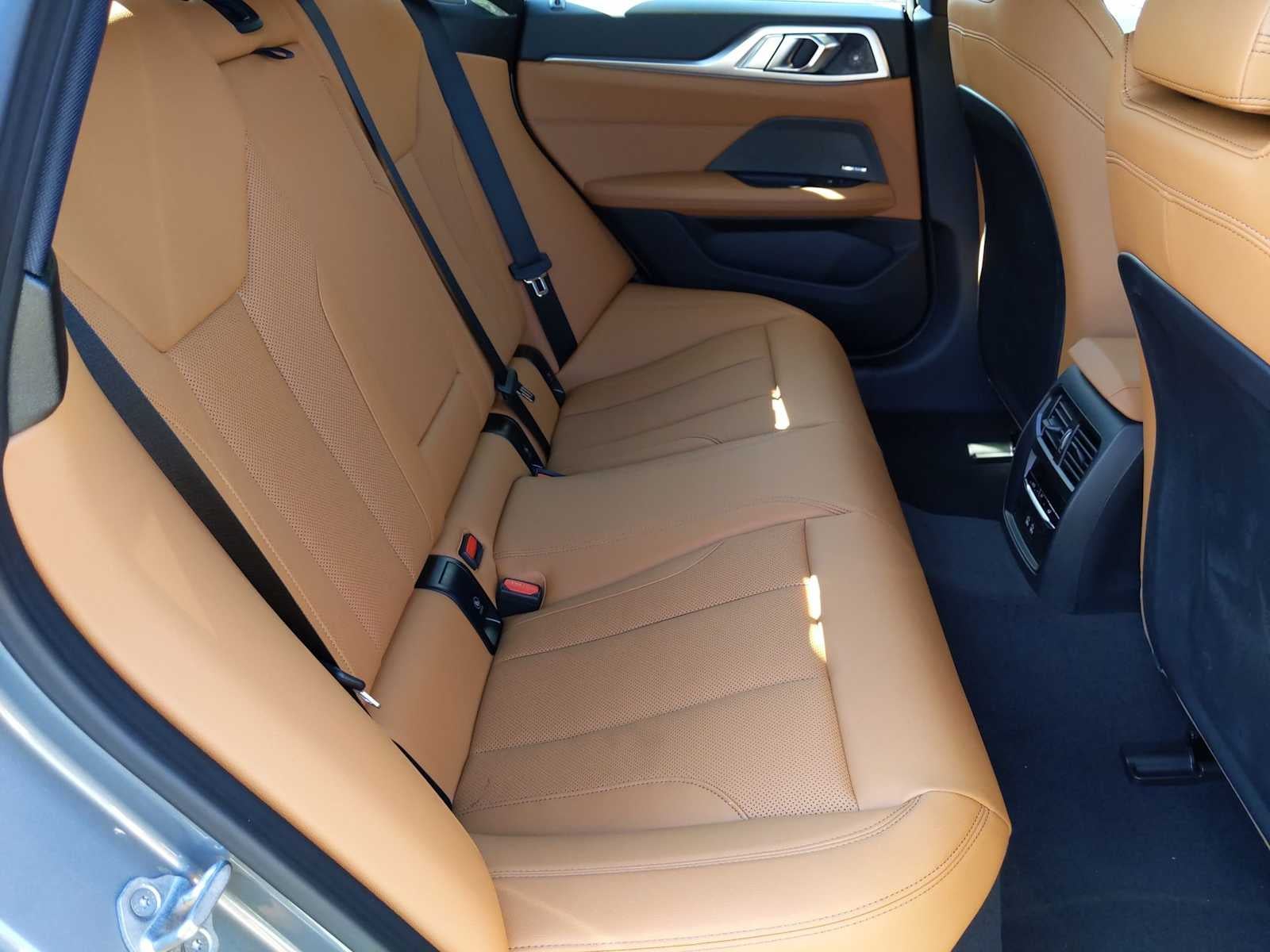 2025 BMW i4 eDrive40