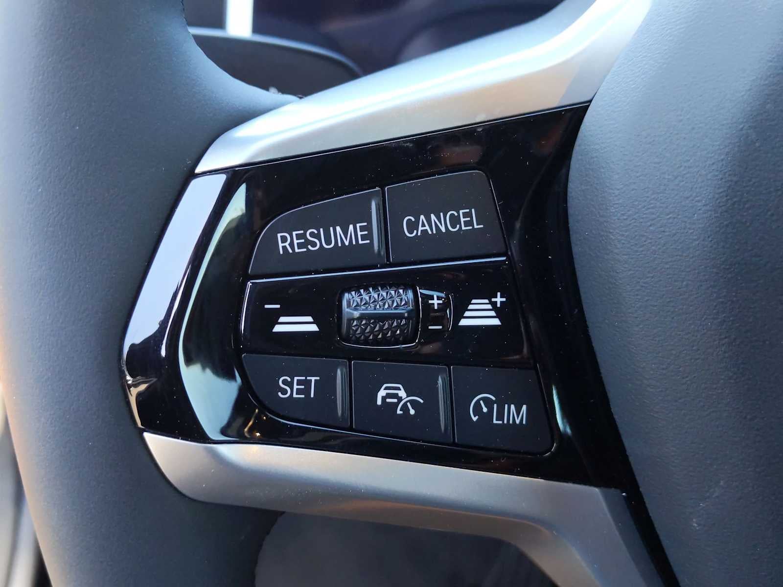 2025 BMW i4 eDrive40