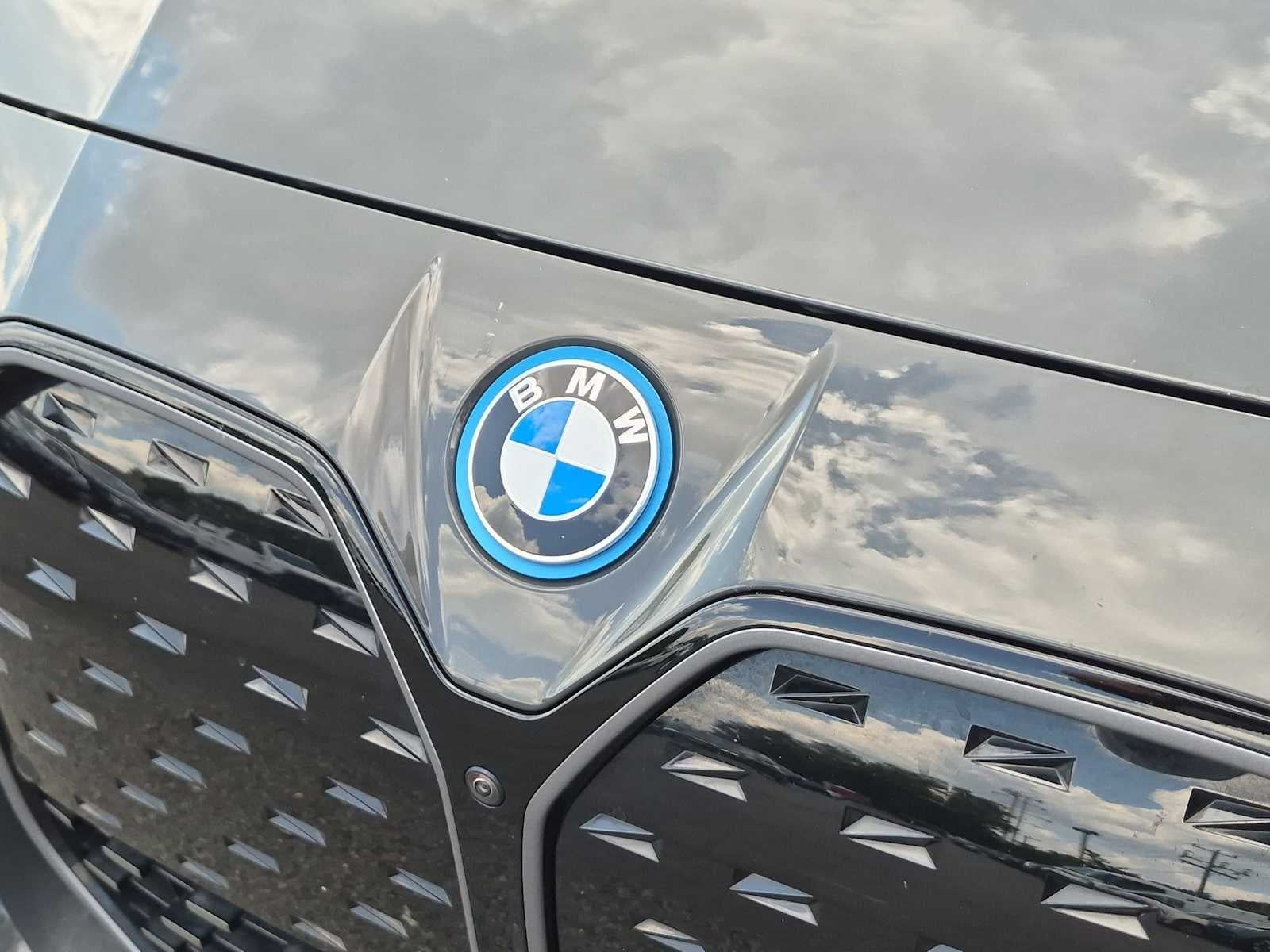 2024 BMW i4 M50