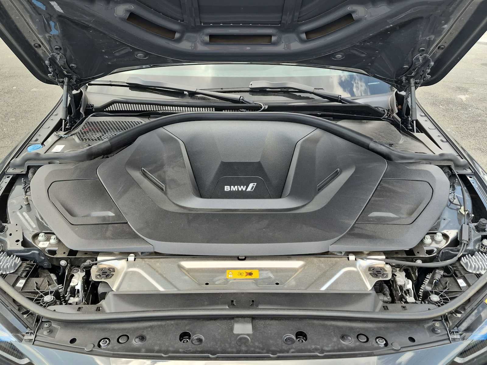 2024 BMW i4 M50