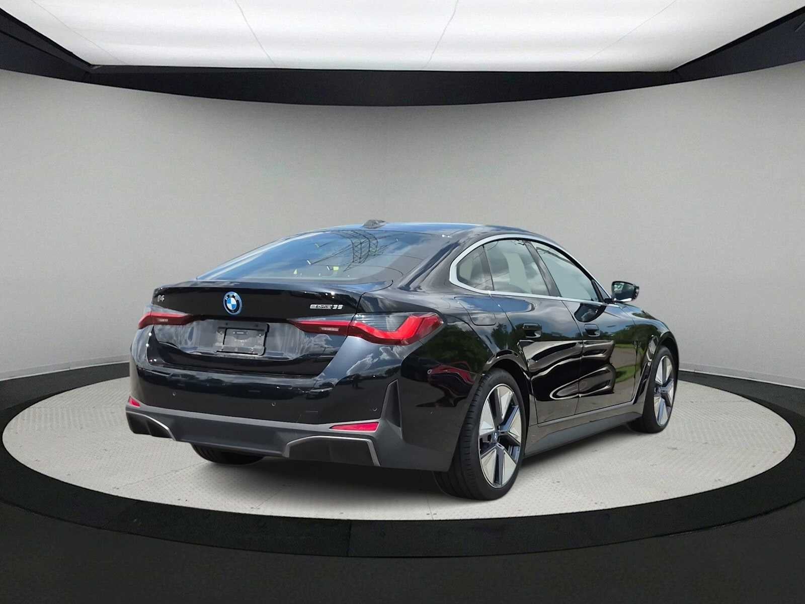 2024 BMW i4 eDrive35