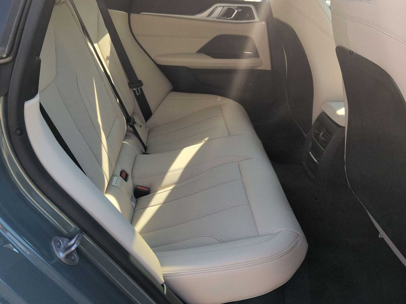 2026 BMW i4 xDrive40 xDrive40