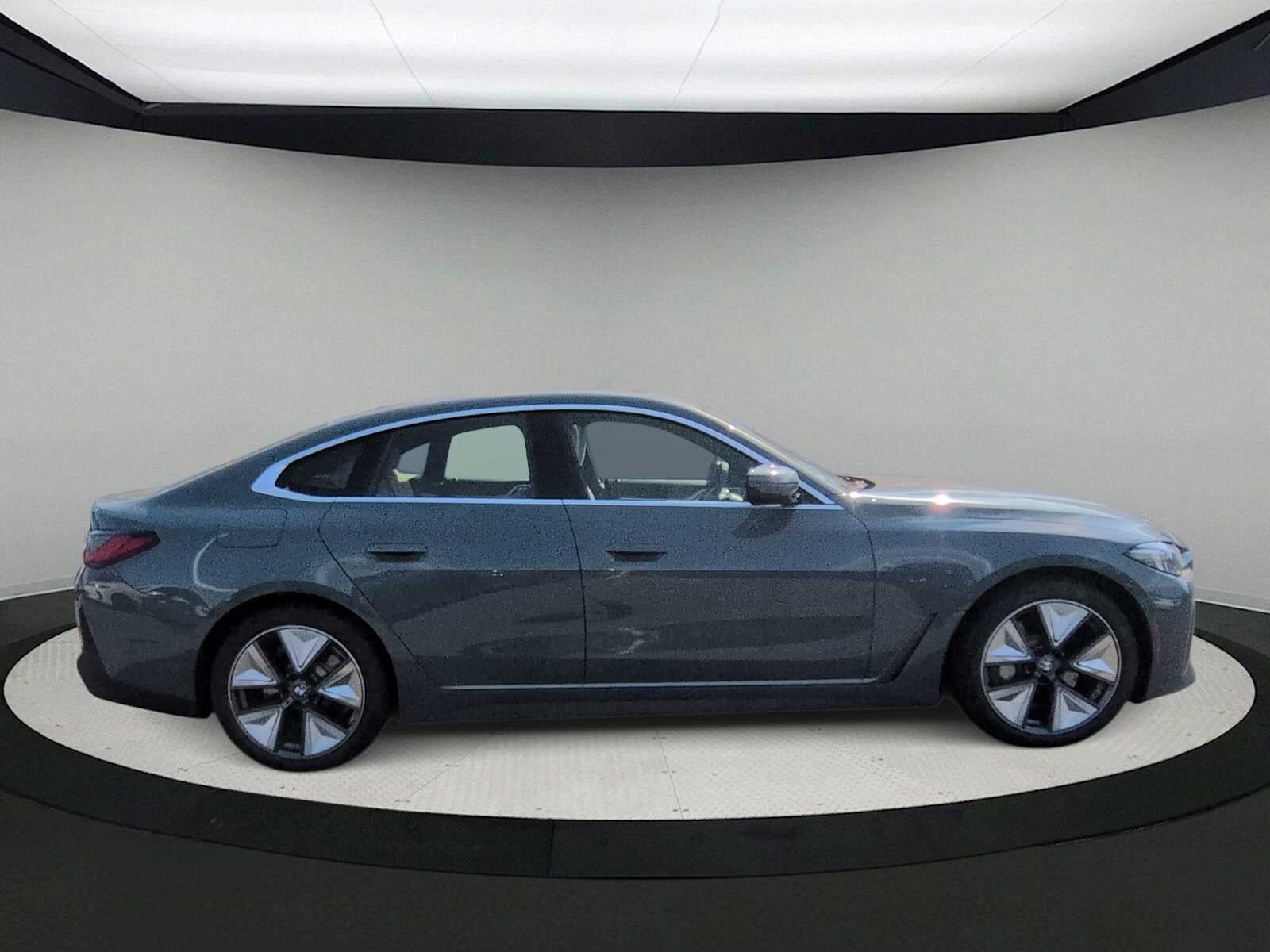2026 BMW i4 xDrive40 xDrive40
