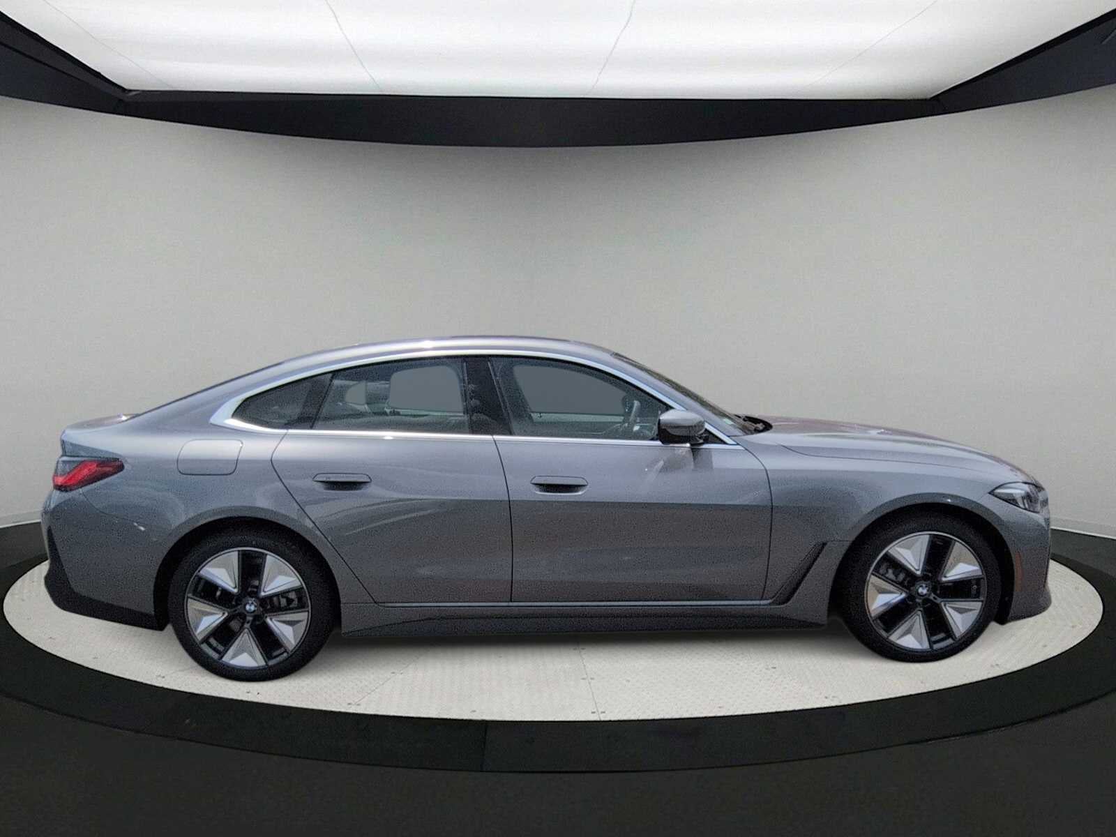 2026 BMW i4 xDrive40 xDrive40