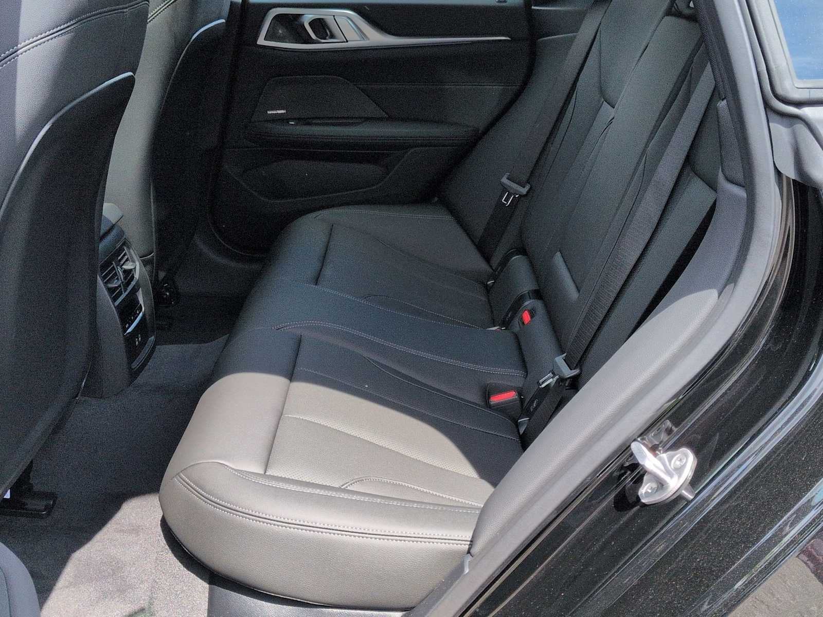 2026 BMW i4 xDrive40