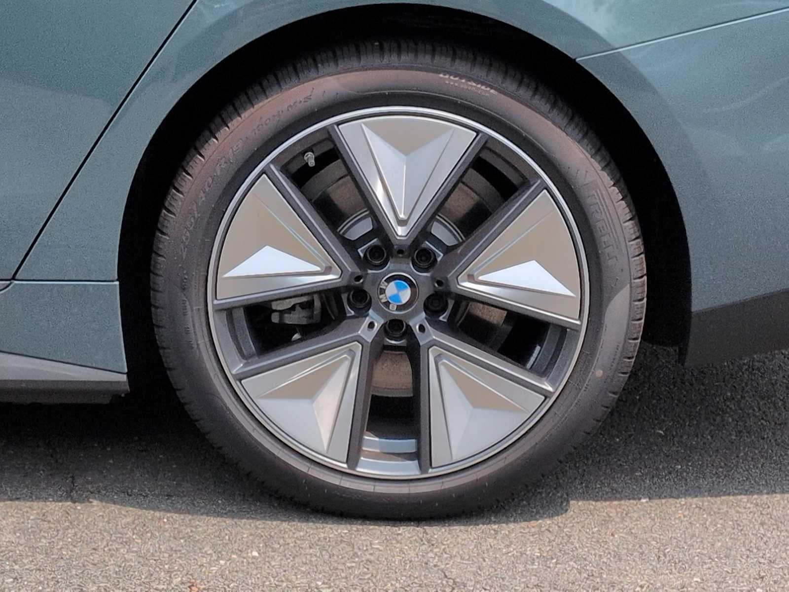 2026 BMW i4 xDrive40