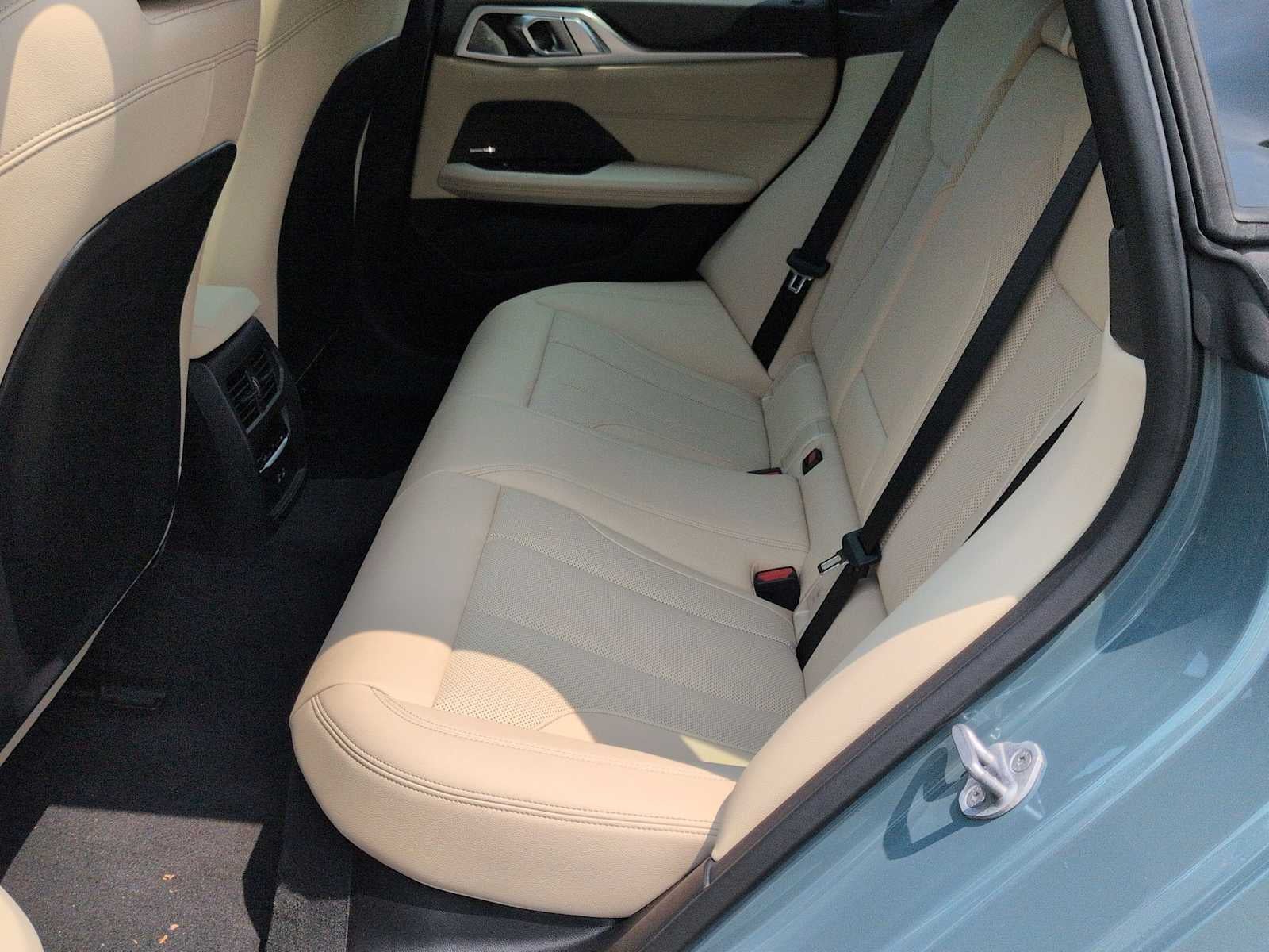2026 BMW i4 xDrive40