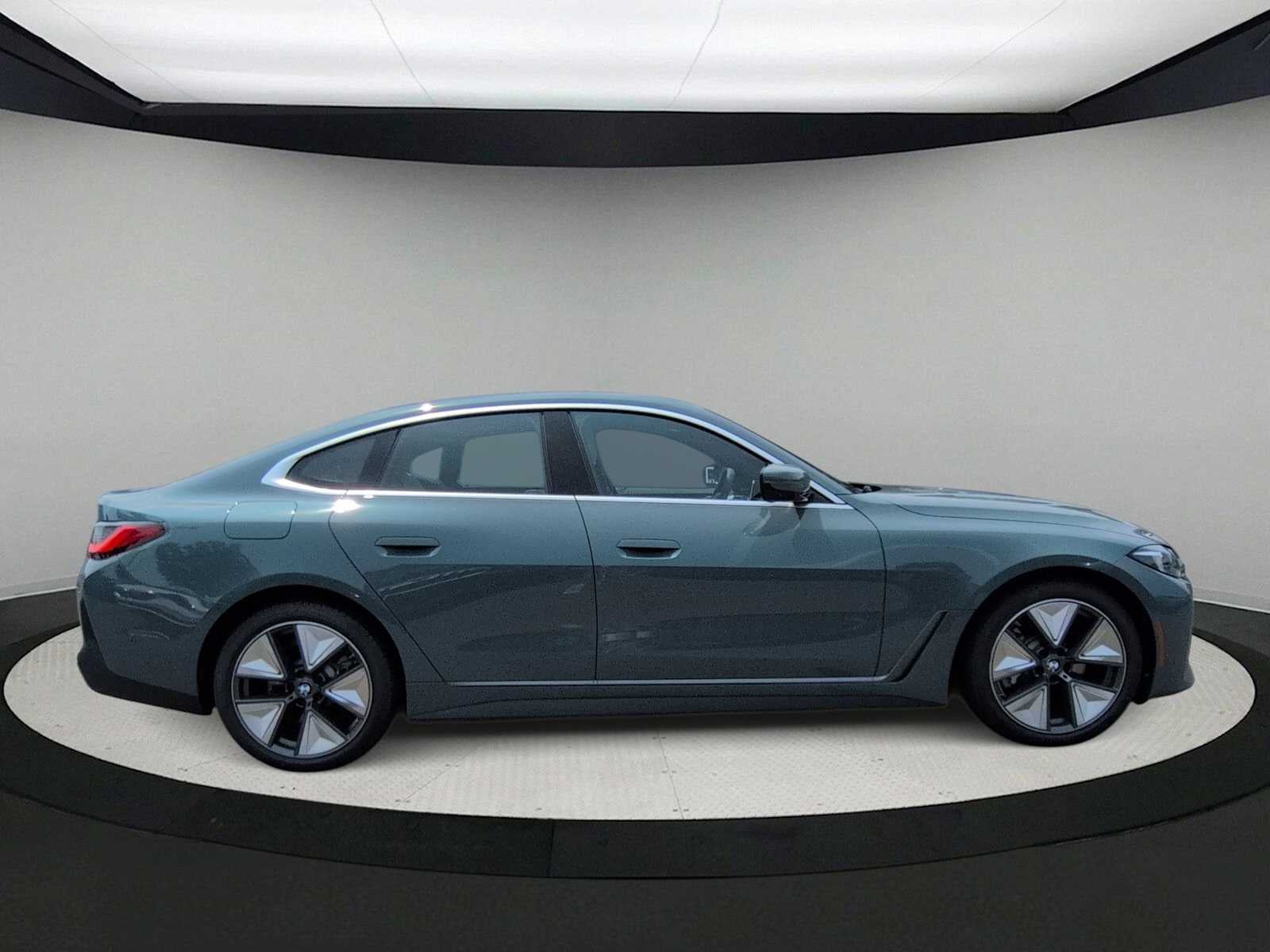 2026 BMW i4 xDrive40
