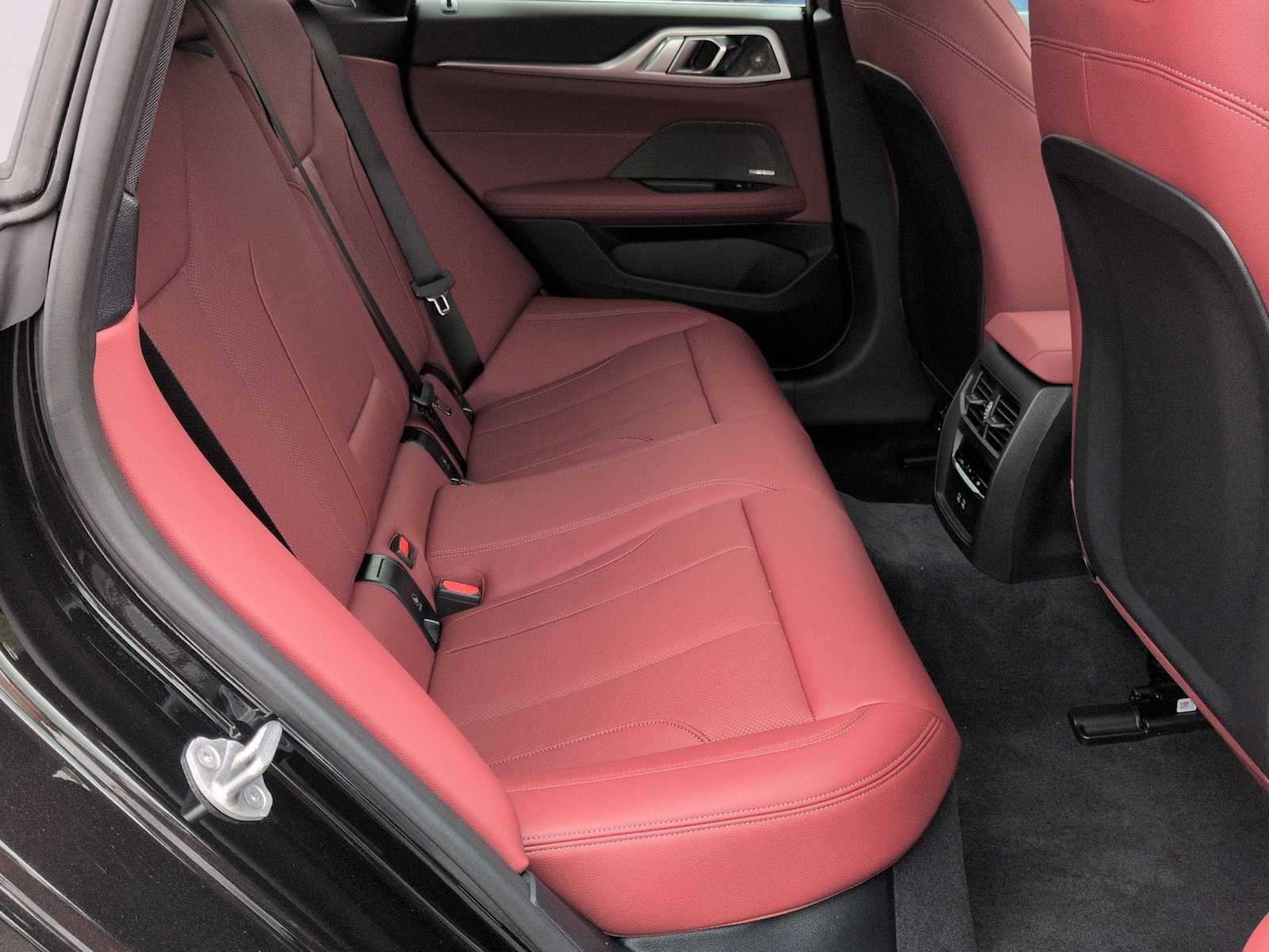 2026 BMW i4 xDrive40