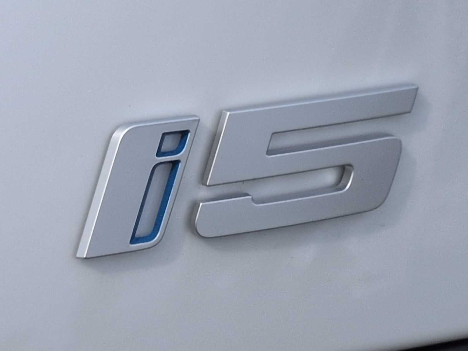 2026 BMW i5 M60