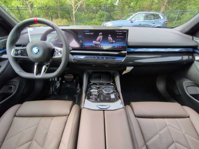 2026 BMW i5 M60