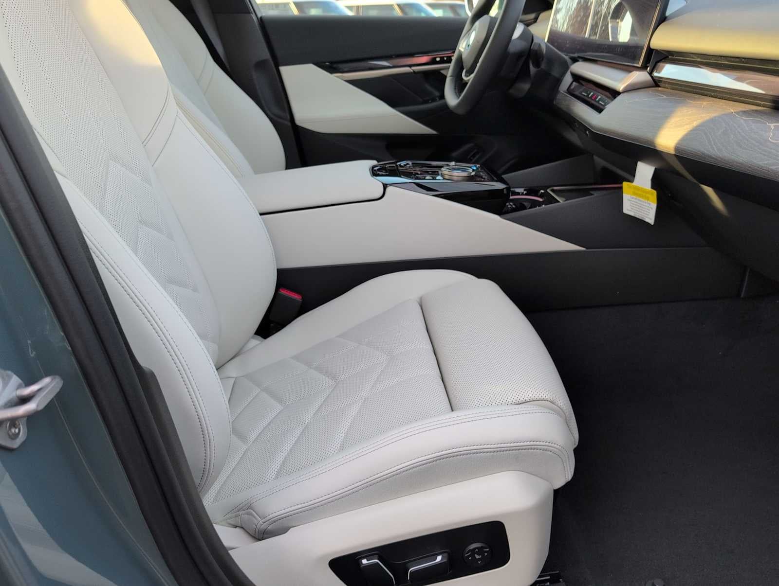 2026 BMW i5 eDrive40