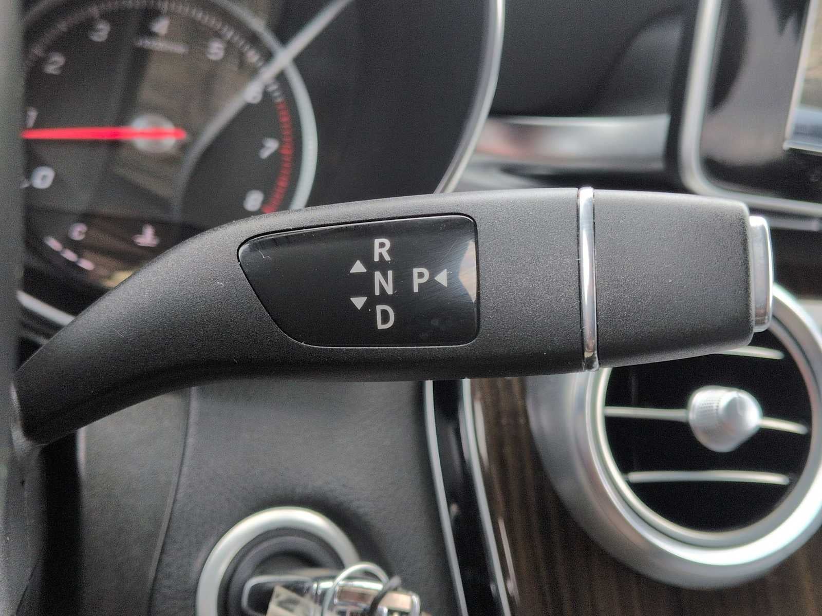 2019 Mercedes-Benz GLC 300 GLC 300