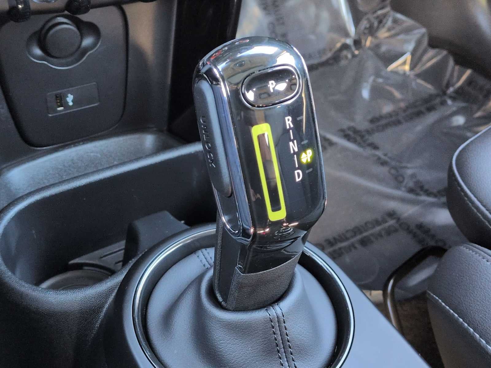 2024 MINI HARDTOP 2 DOOR Cooper SE