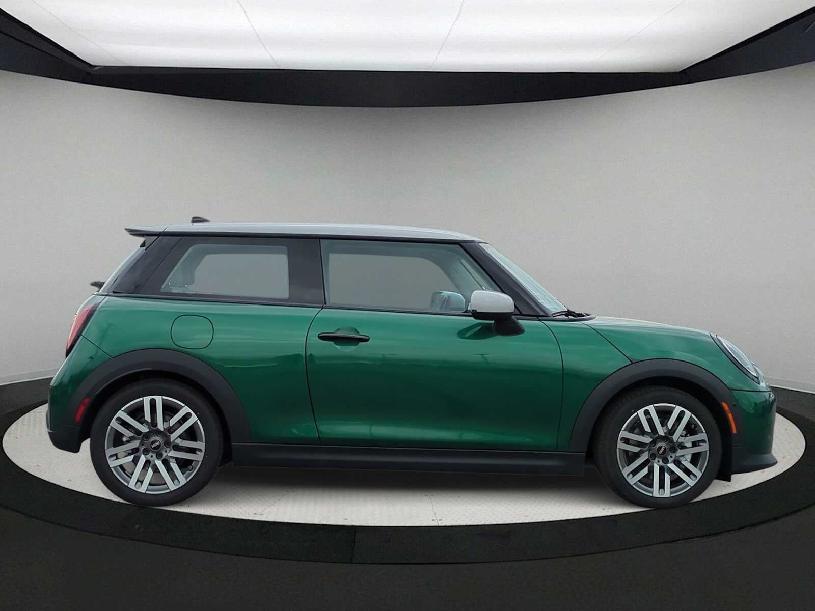 2025 MINI HARDTOP 2 DOOR Cooper S