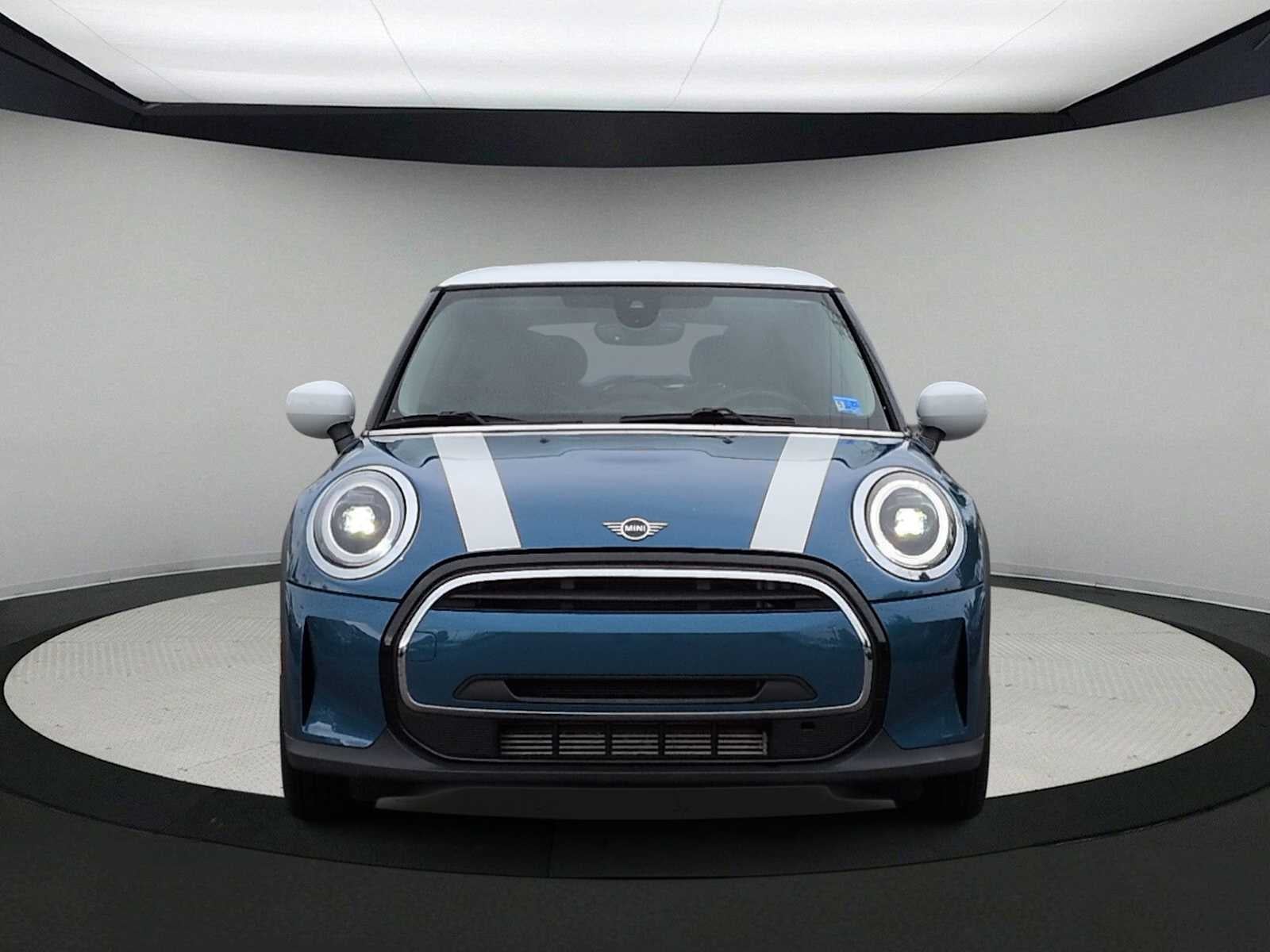 2024 MINI HARDTOP 2 DOOR Cooper