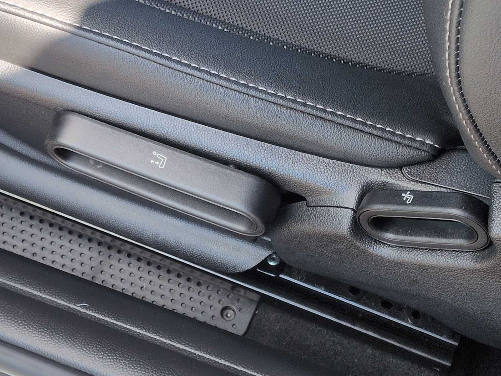 2023 MINI HARDTOP 2 DOOR Cooper