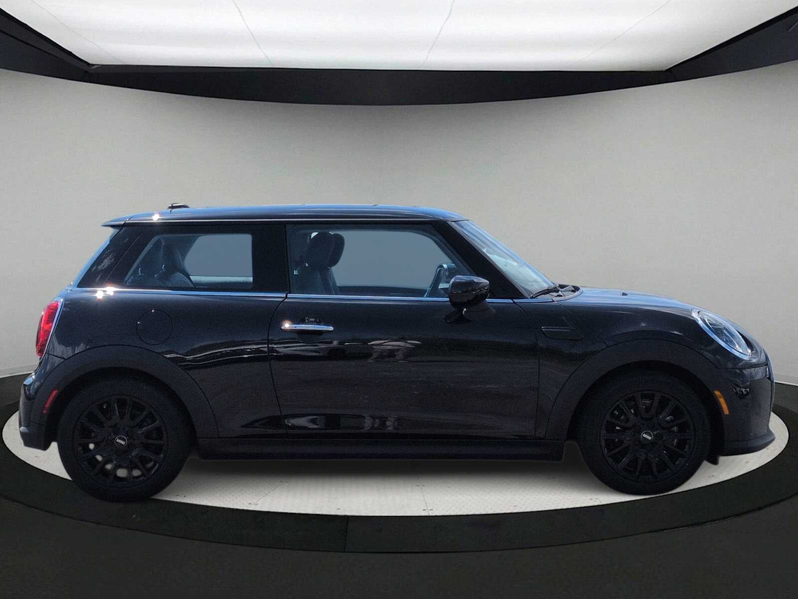 2023 MINI HARDTOP 2 DOOR Cooper