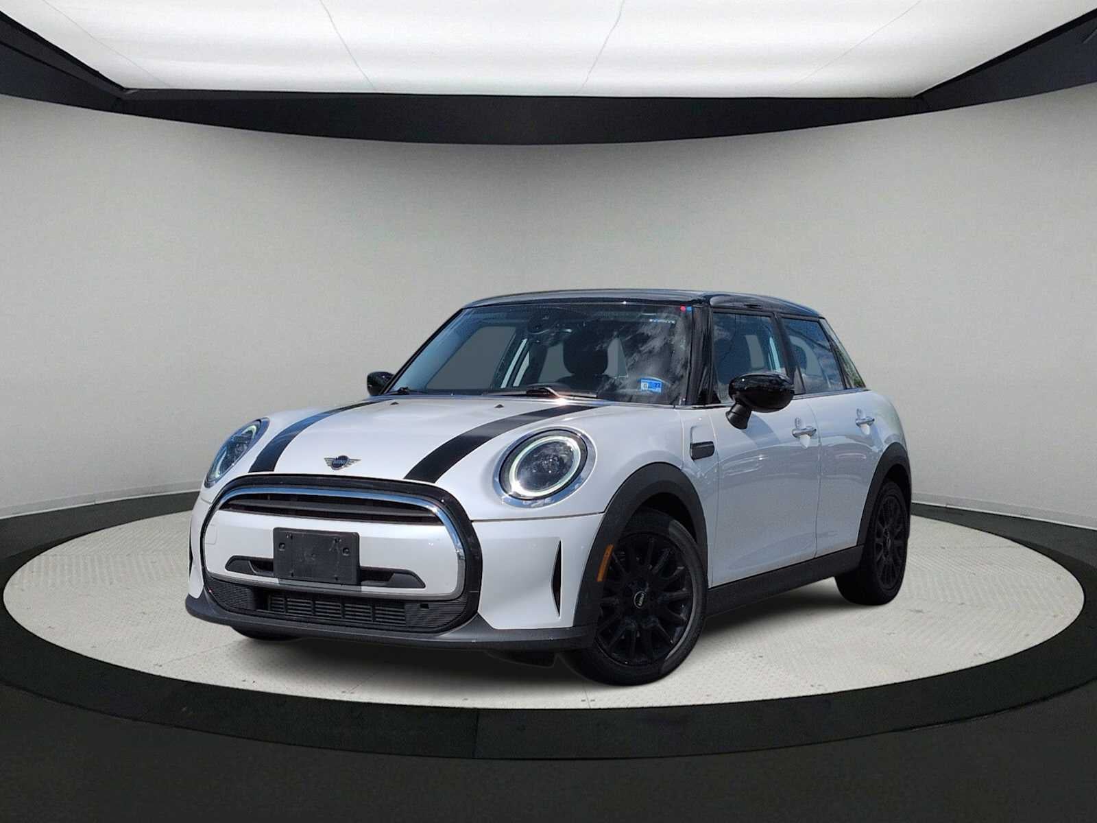 2024 MINI HARDTOP 4 DOOR Cooper