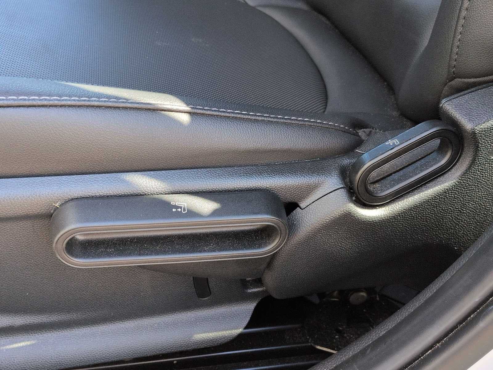 2024 MINI HARDTOP 4 DOOR Cooper