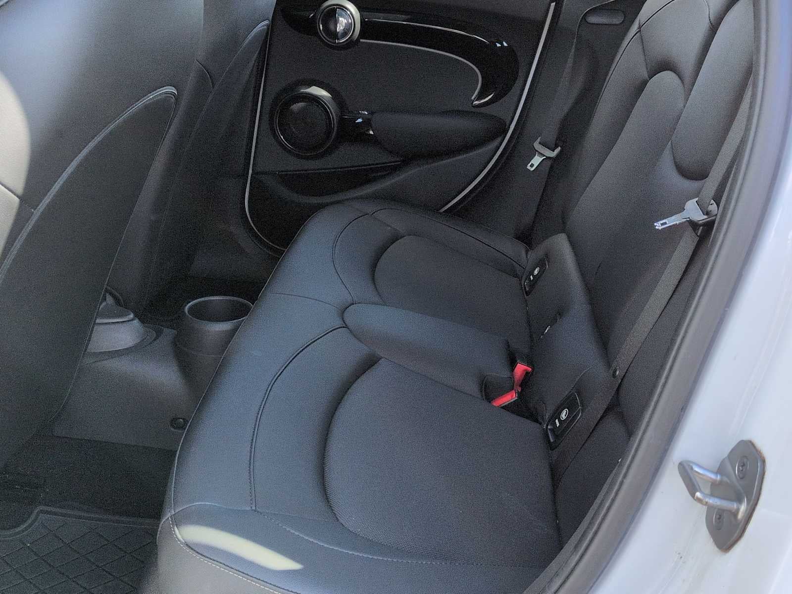 2024 MINI HARDTOP 4 DOOR Cooper