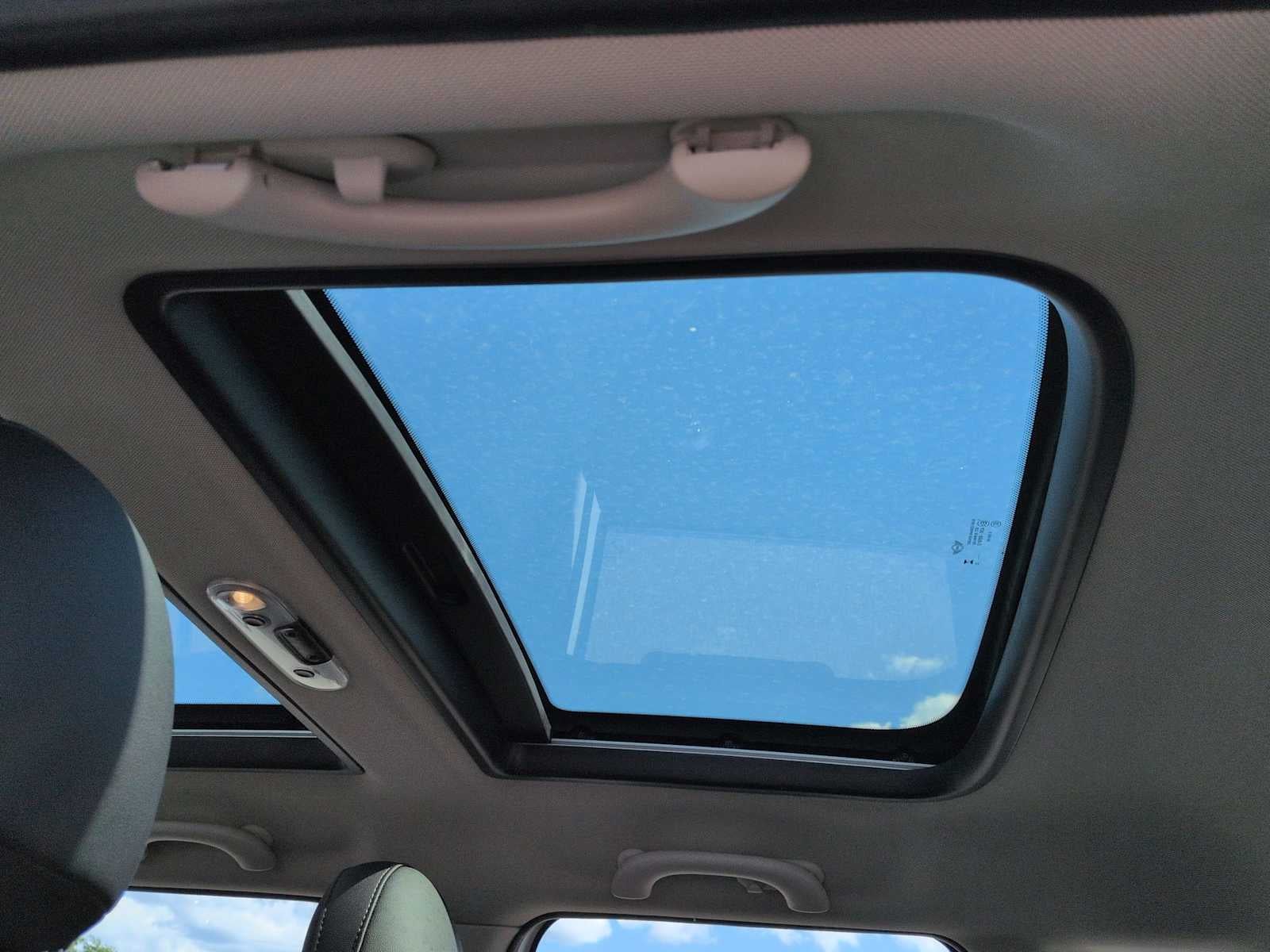 2024 MINI HARDTOP 4 DOOR Cooper