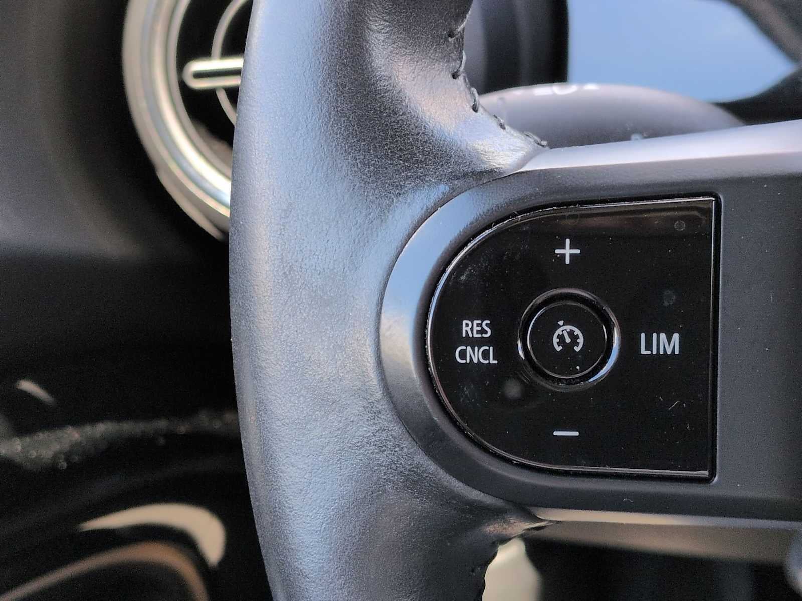 2024 MINI HARDTOP 4 DOOR Cooper