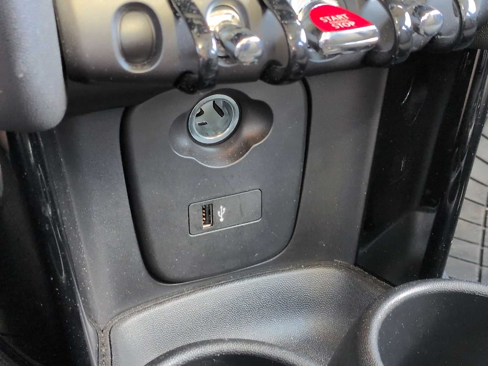 2024 MINI HARDTOP 4 DOOR Cooper