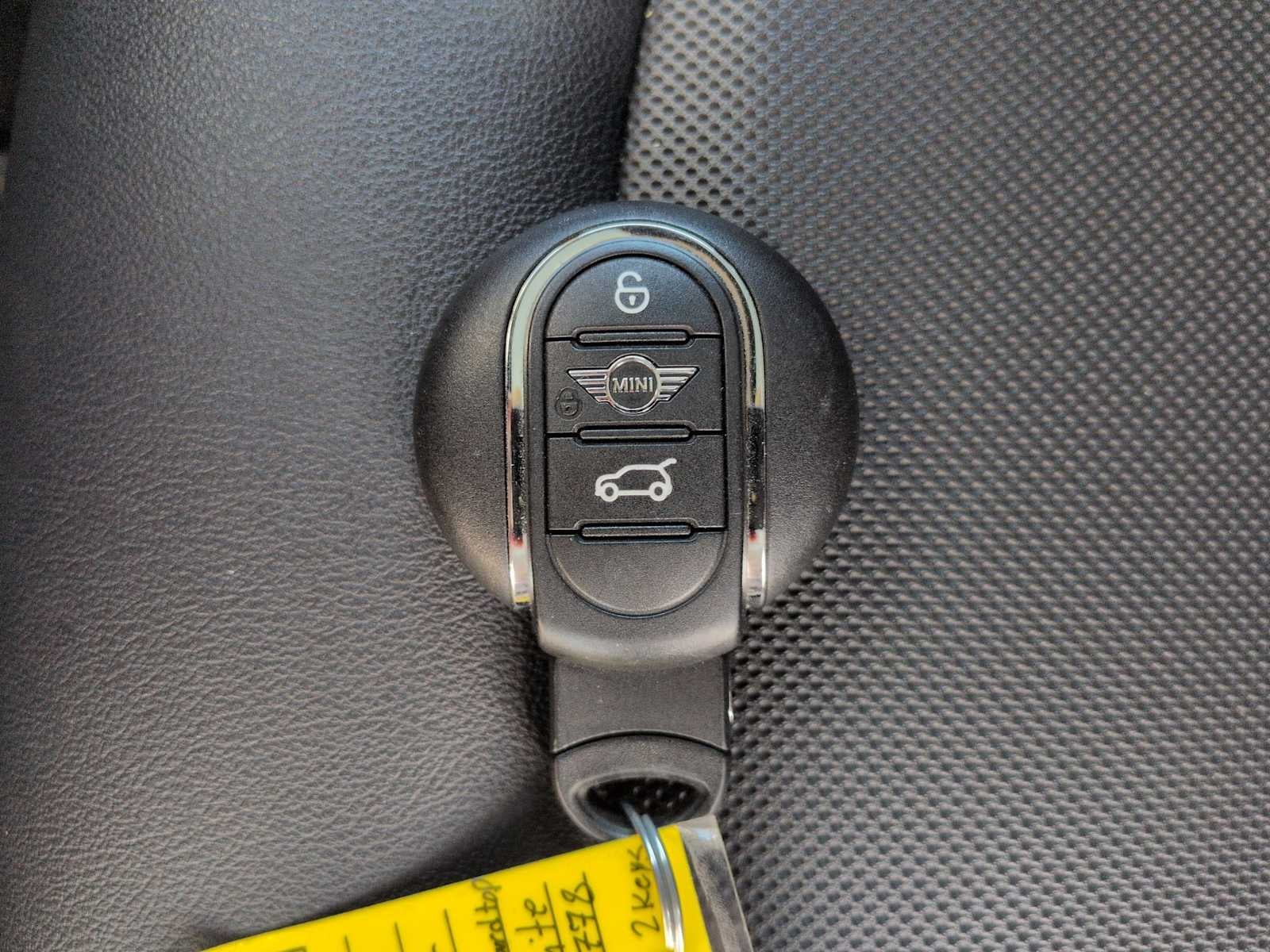 2024 MINI HARDTOP 4 DOOR Cooper