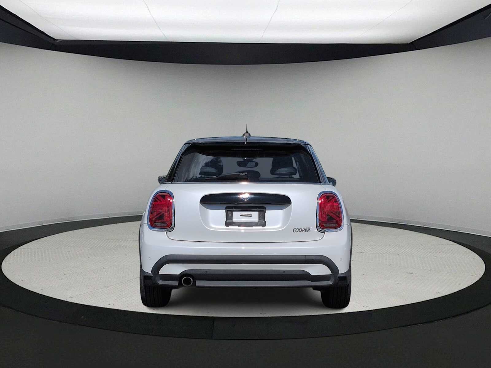 2024 MINI HARDTOP 4 DOOR Cooper