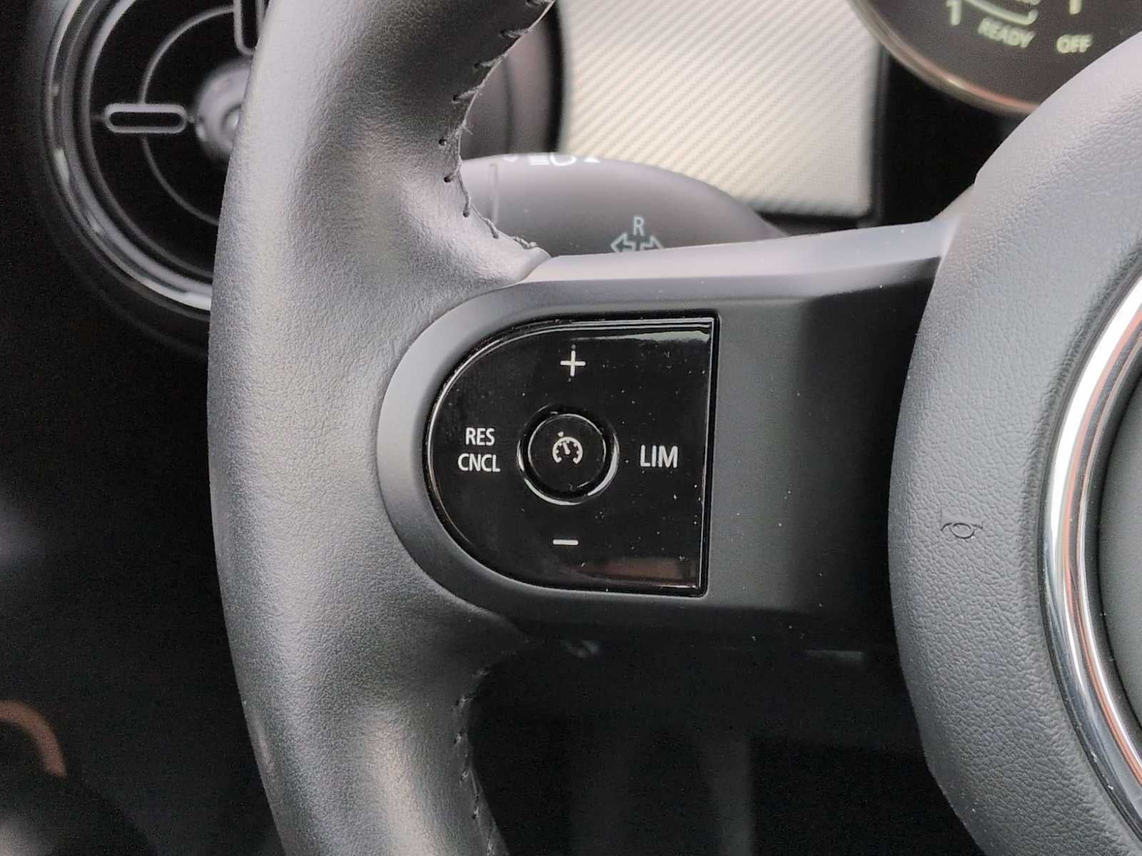 2024 MINI HARDTOP 4 DOOR Cooper