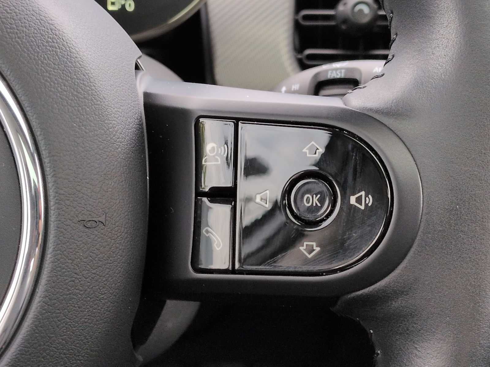 2024 MINI HARDTOP 4 DOOR Cooper