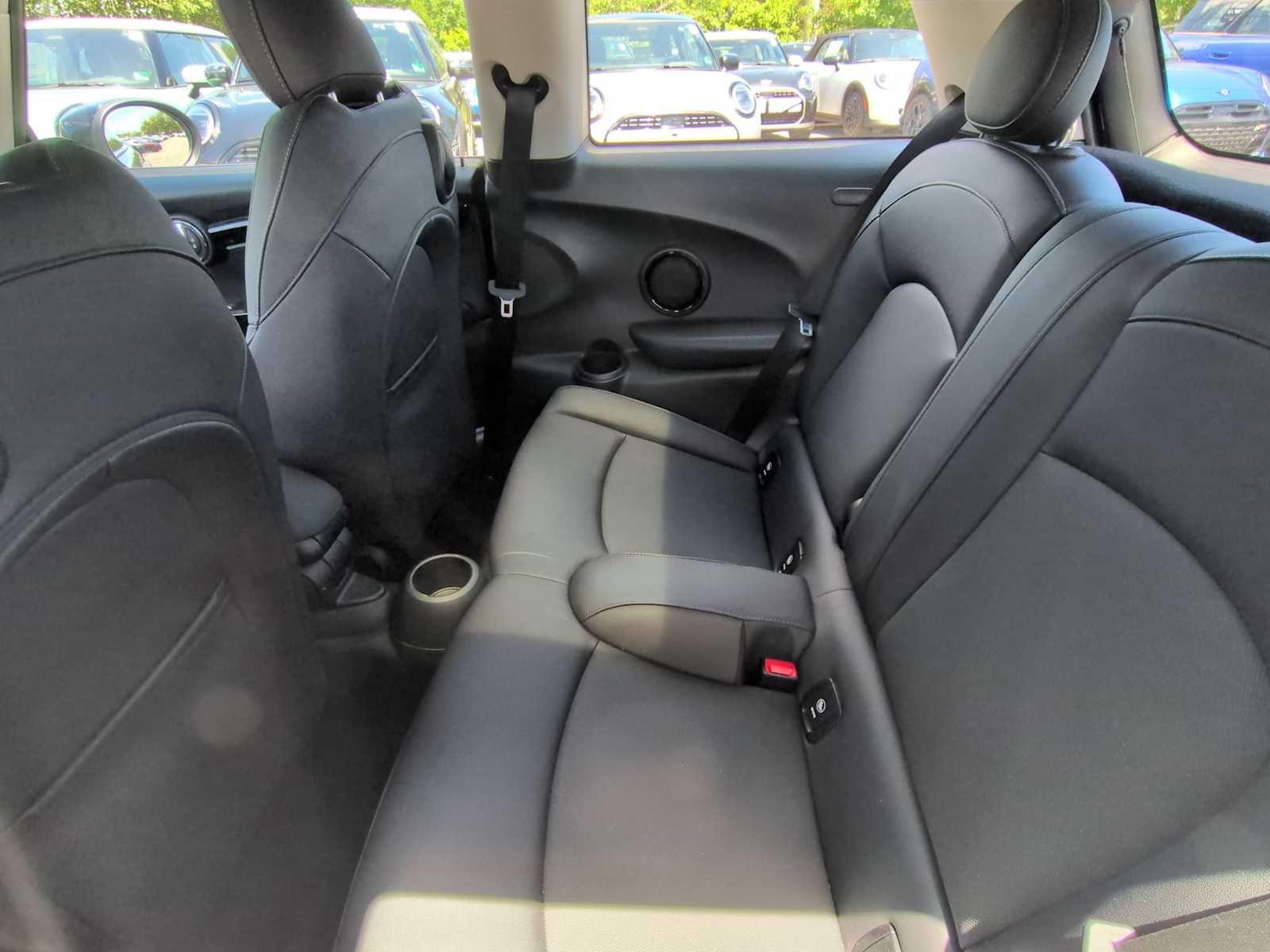 2024 MINI HARDTOP 2 DOOR Cooper S