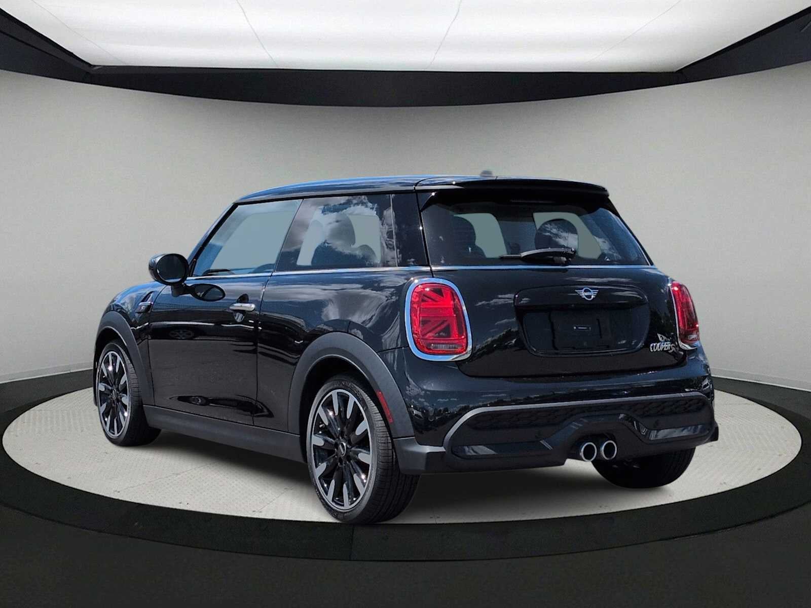 2024 MINI HARDTOP 2 DOOR Cooper S