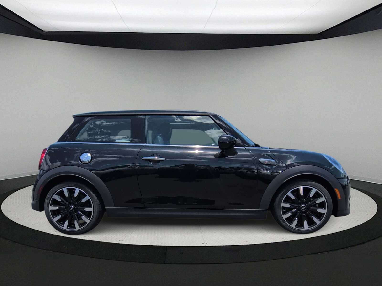 2024 MINI HARDTOP 2 DOOR Cooper S