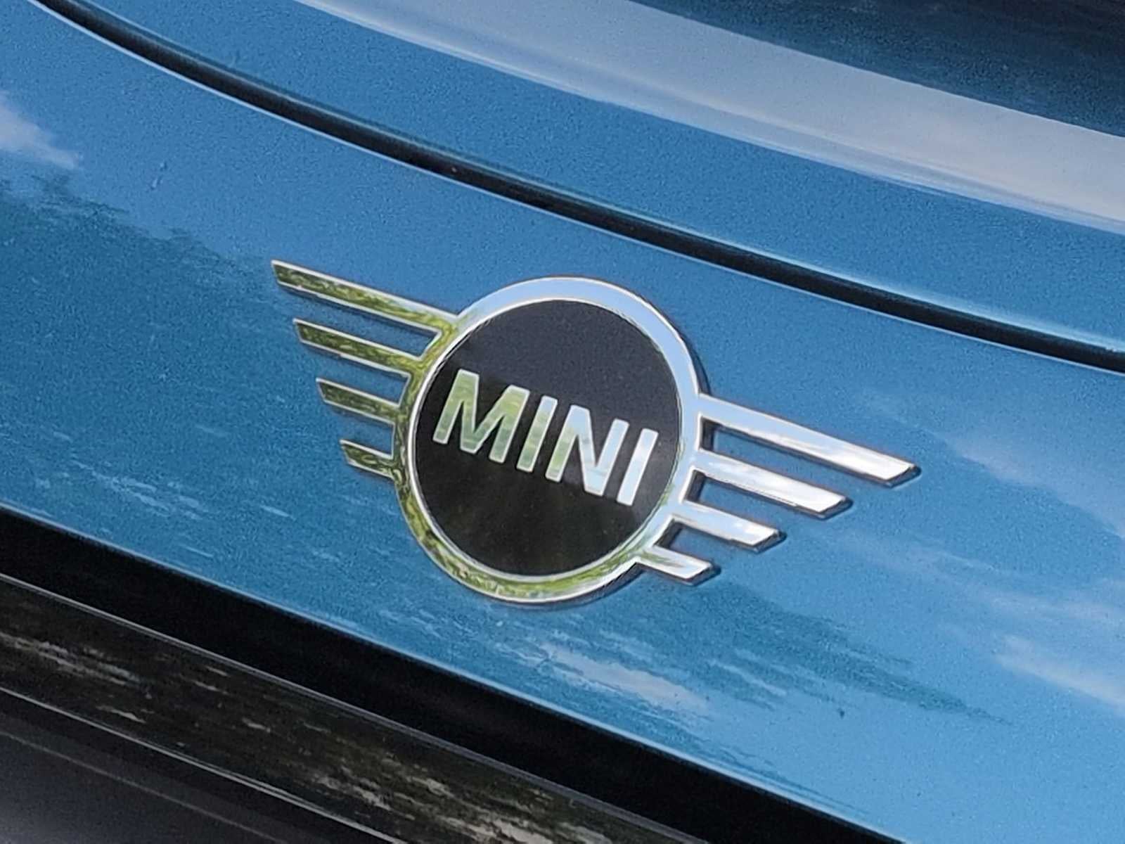 2022 MINI HARDTOP 2 DOOR SIGNATURE