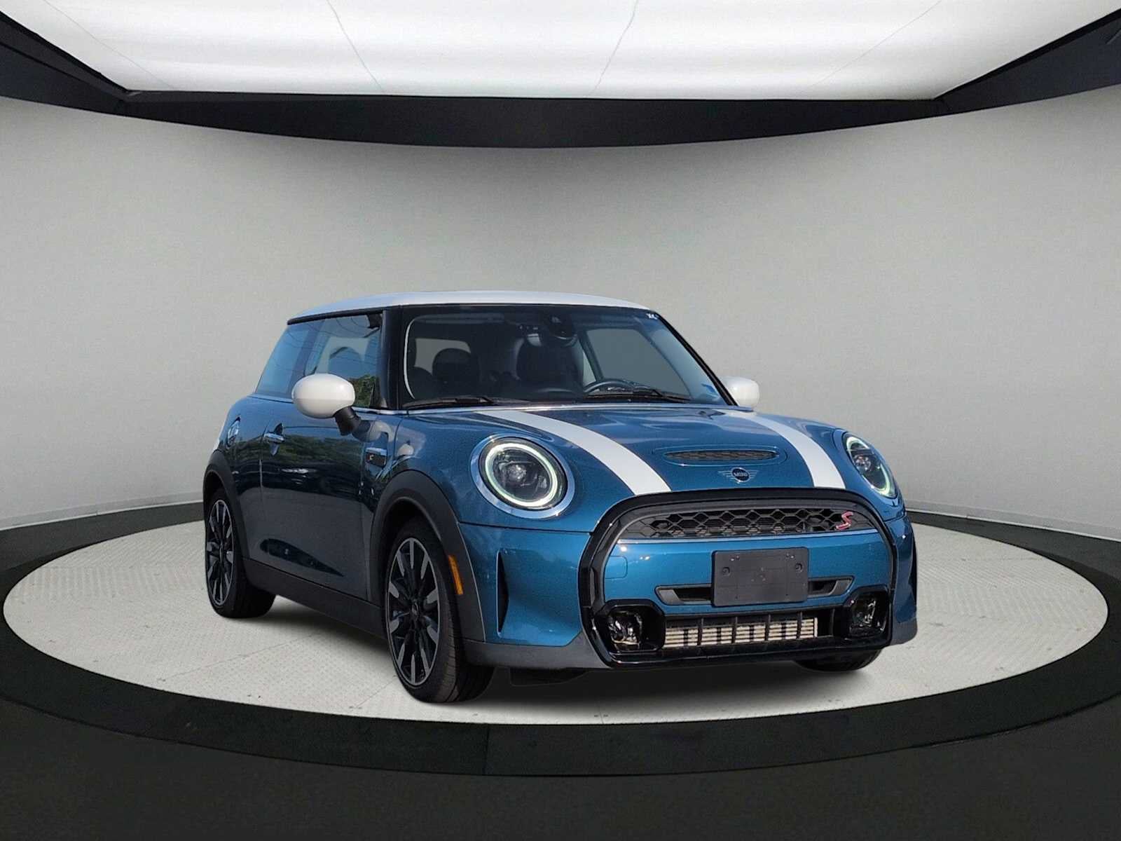 2022 MINI HARDTOP 2 DOOR SIGNATURE