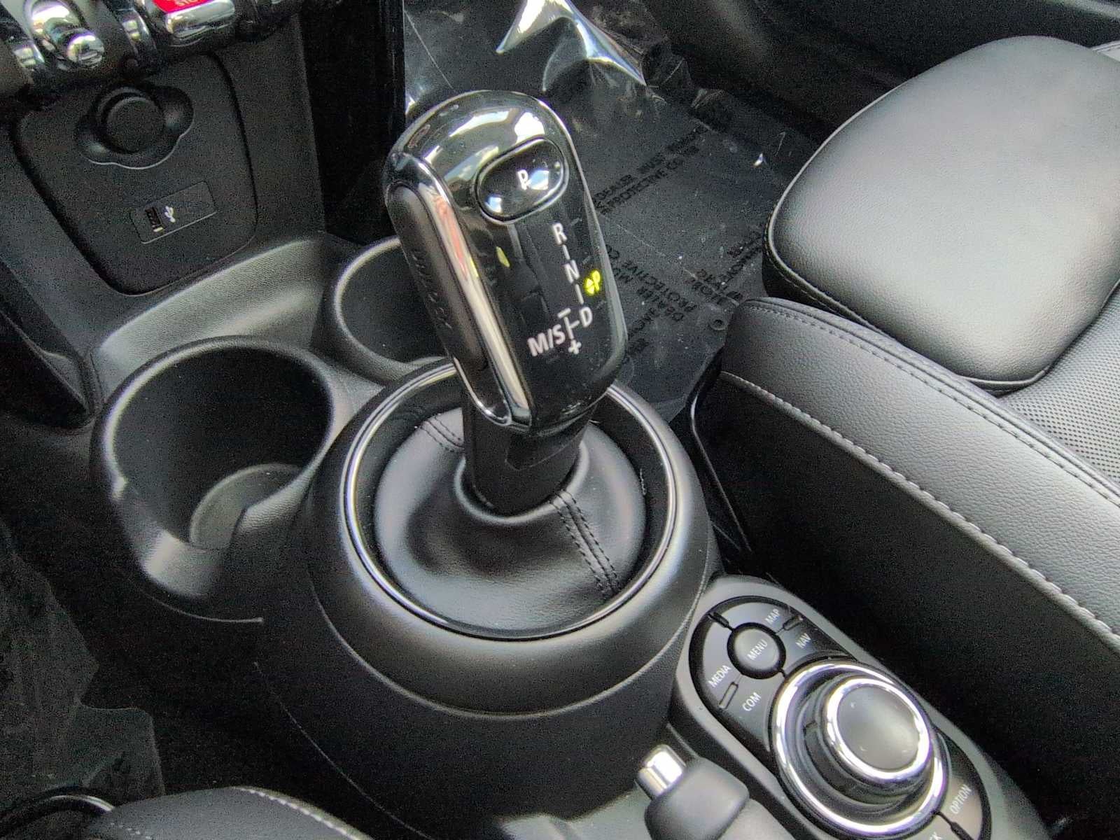 2022 MINI HARDTOP 2 DOOR SIGNATURE