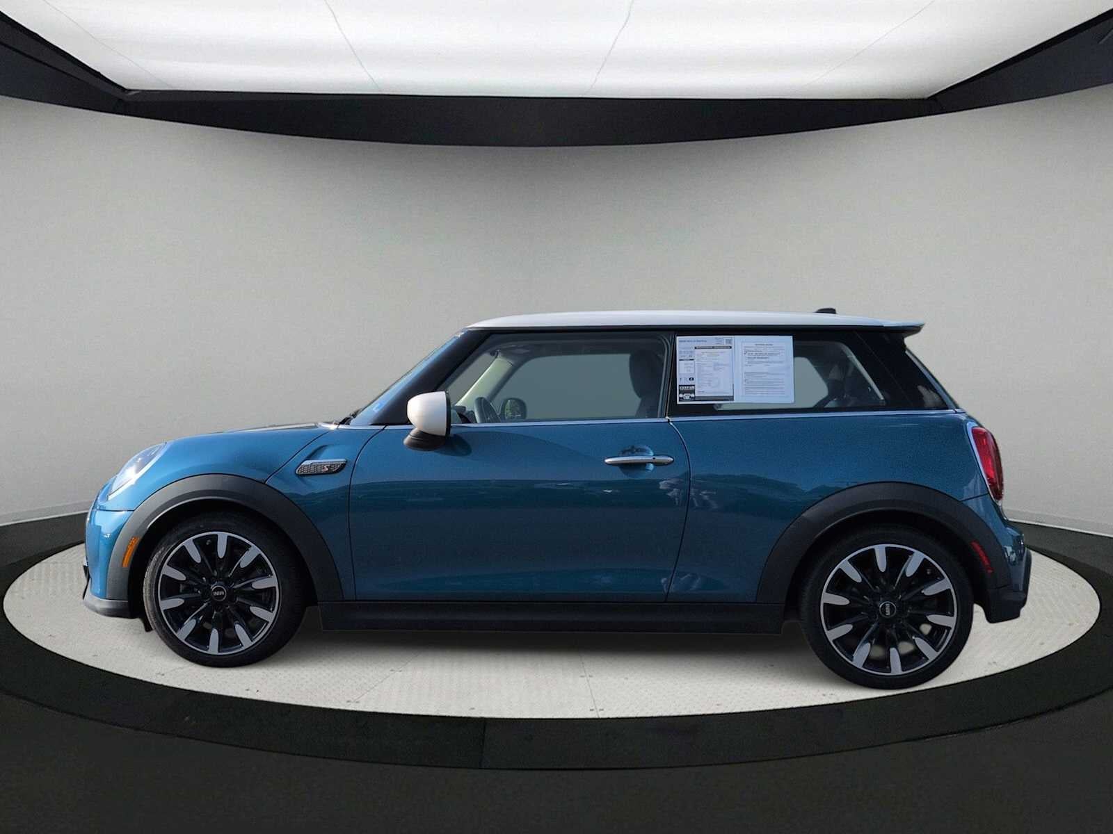 2022 MINI HARDTOP 2 DOOR SIGNATURE