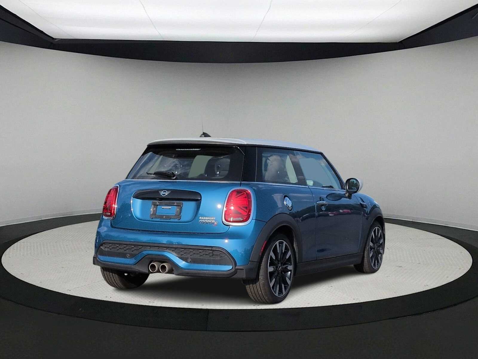 2022 MINI HARDTOP 2 DOOR SIGNATURE