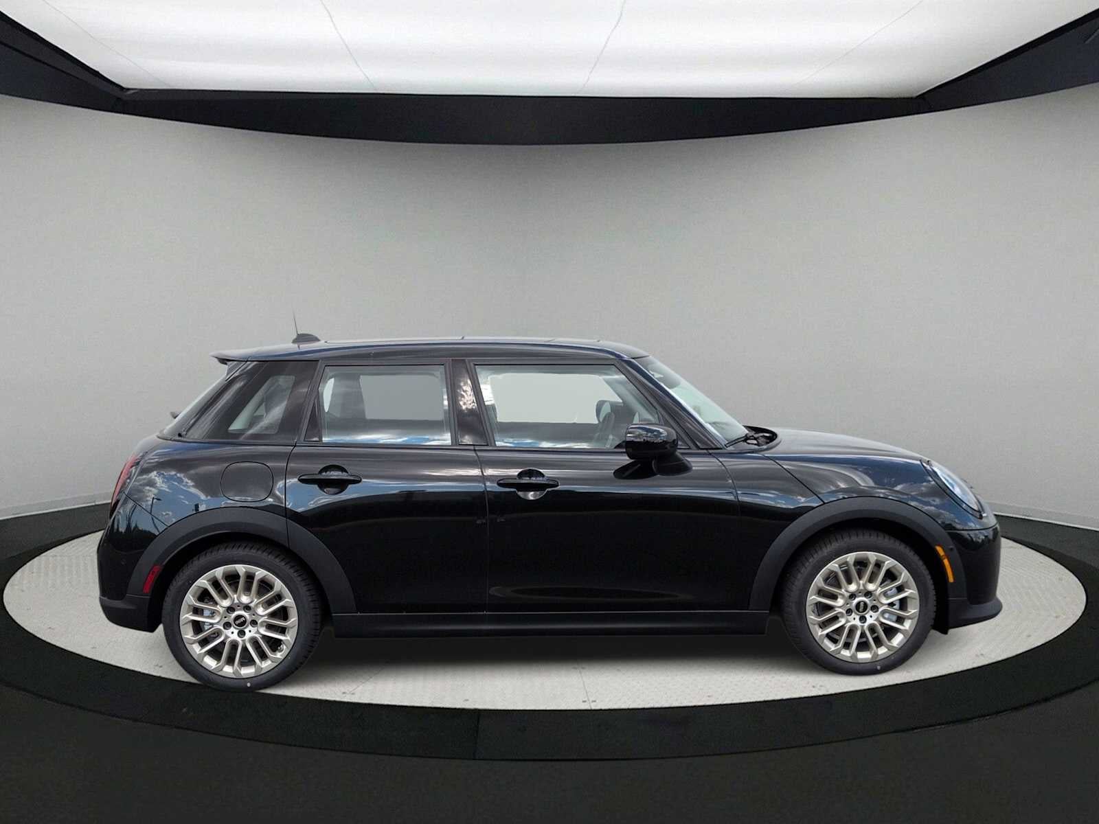 2026 MINI 4 DOOR Cooper S