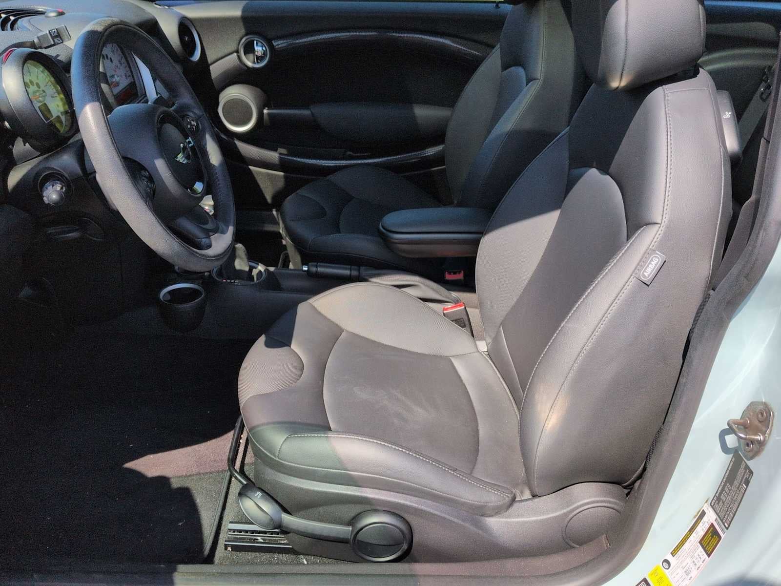 2013 MINI HARDTOP 2 DOOR S
