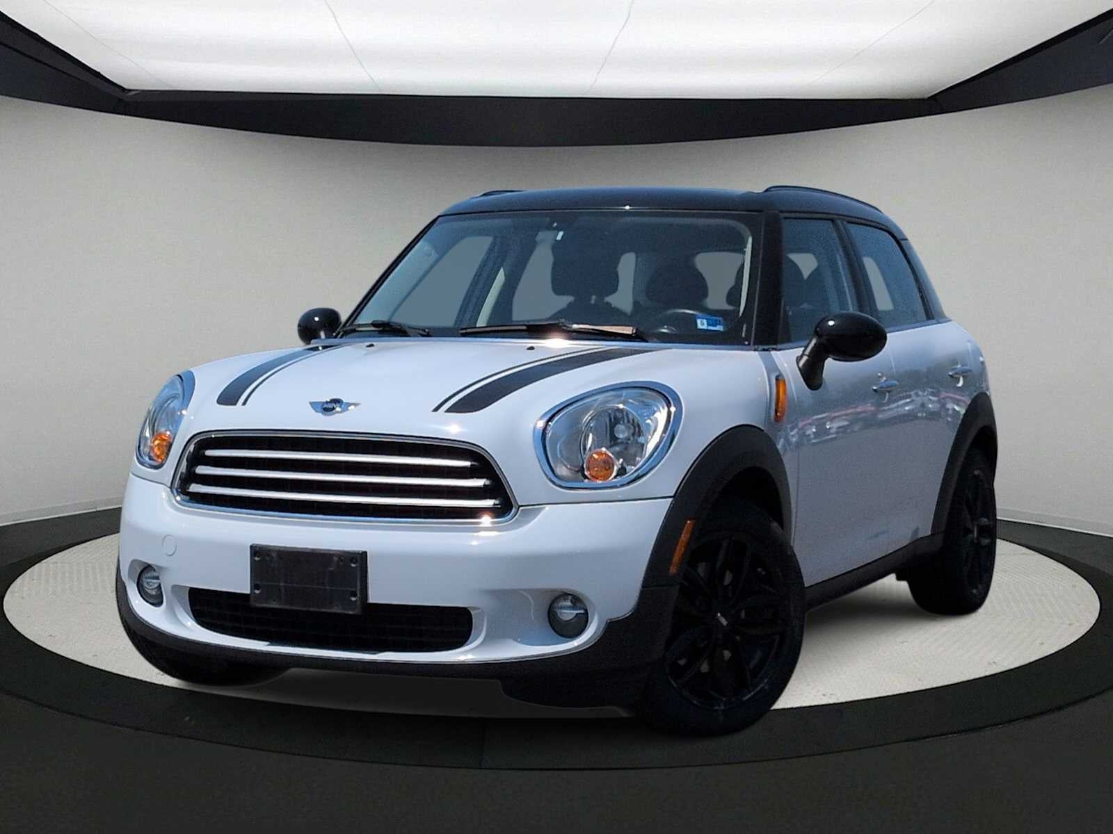 2014 MINI COUNTRYMAN FWD 4dr
