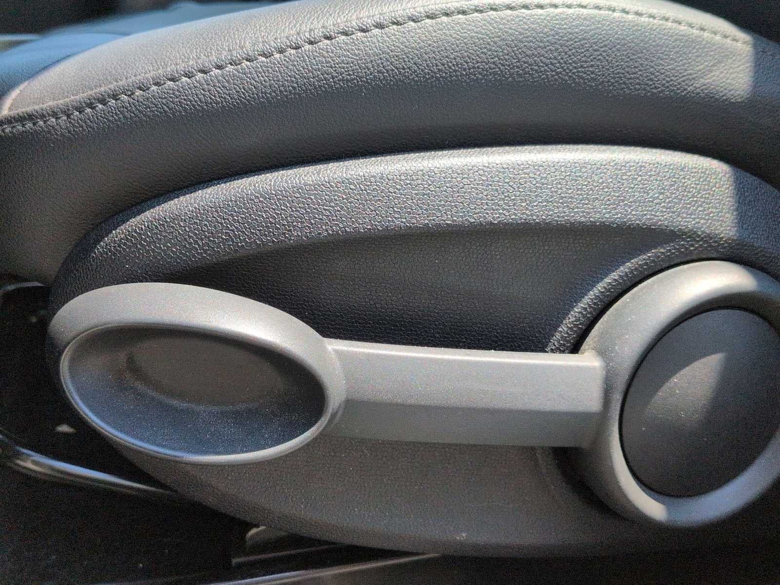 2014 MINI COUNTRYMAN FWD 4dr