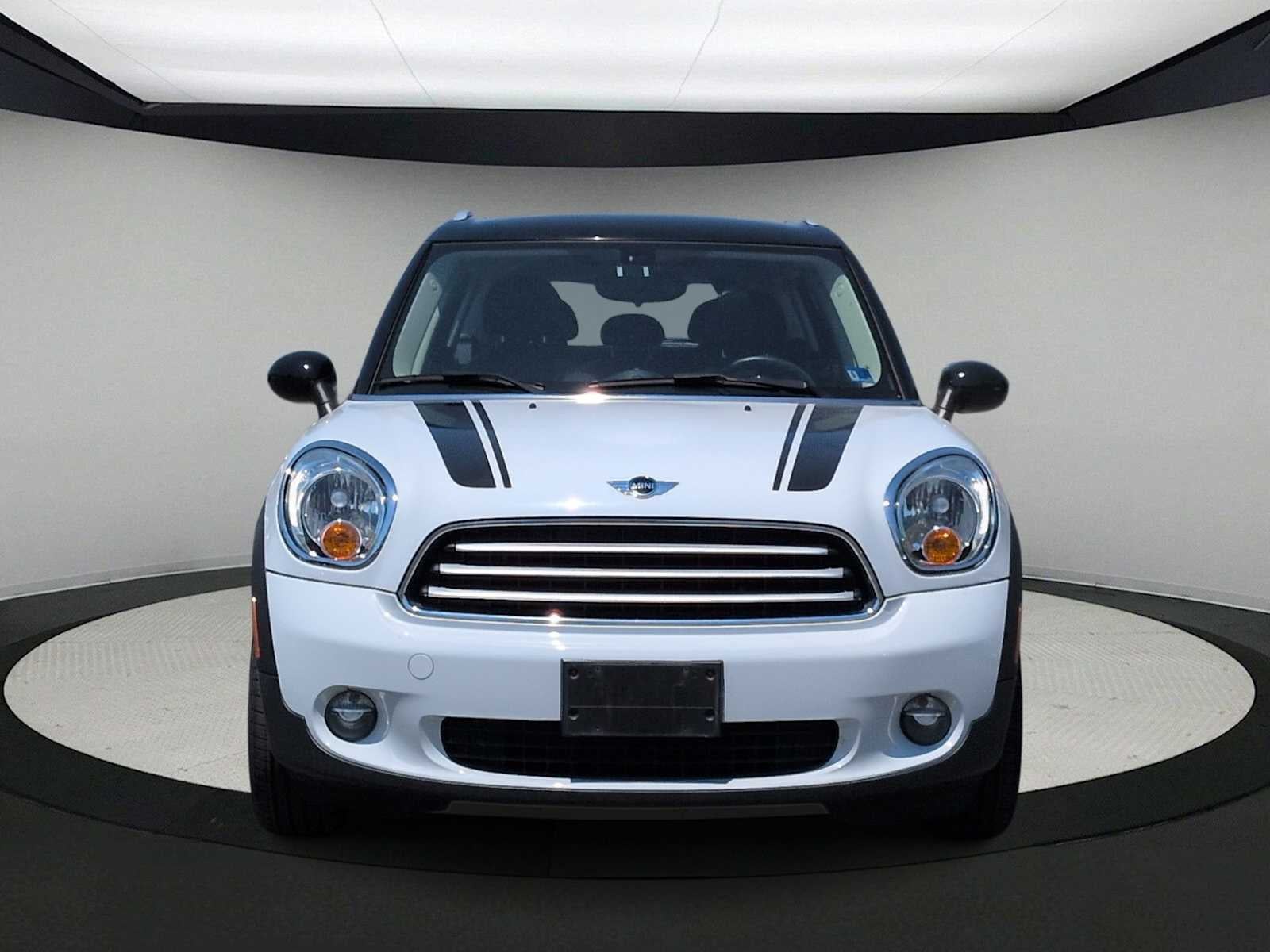 2014 MINI COUNTRYMAN FWD 4dr