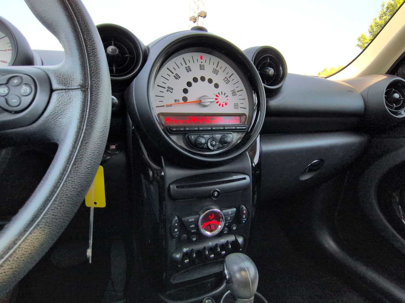 2014 MINI COUNTRYMAN FWD 4dr