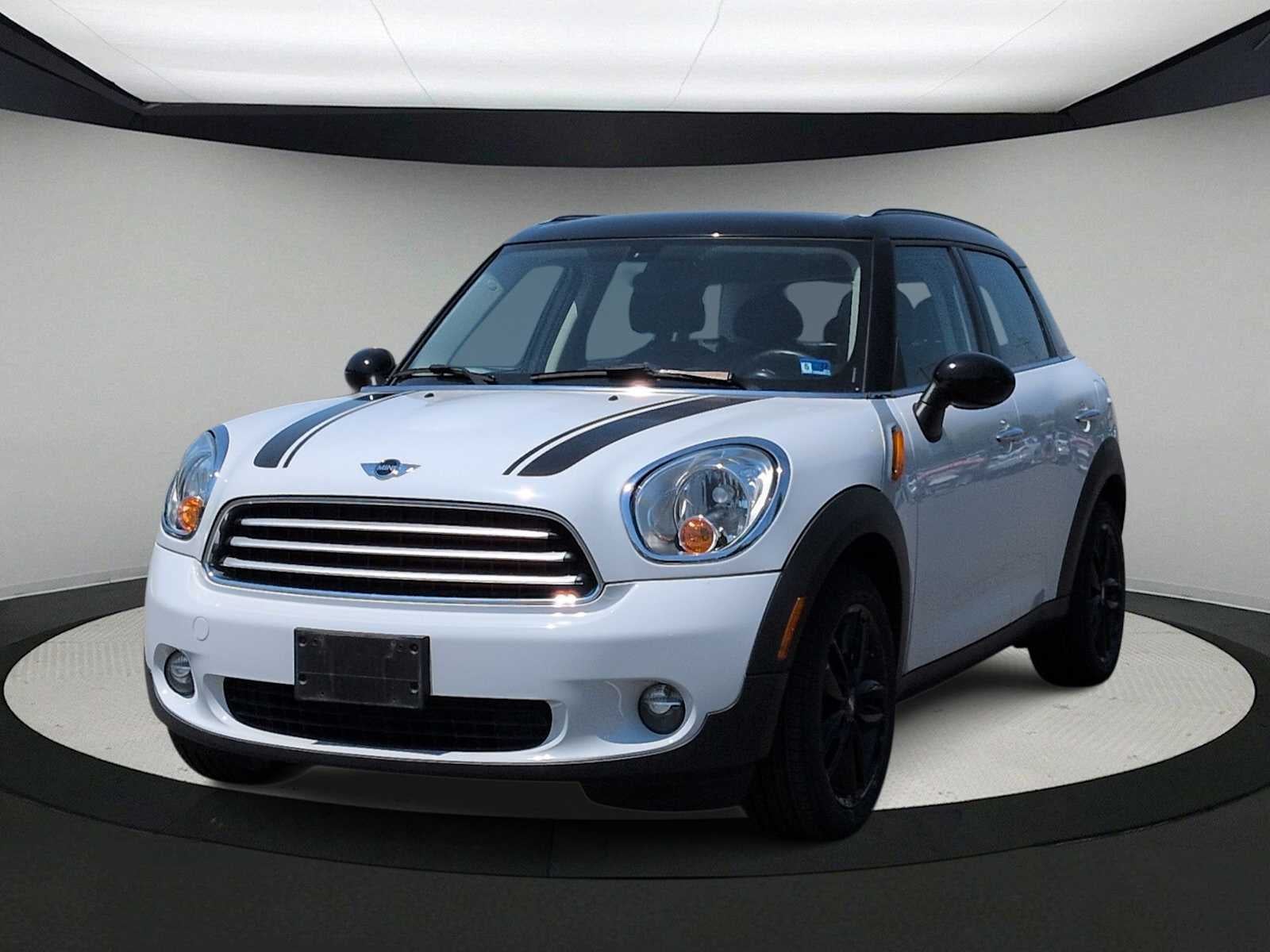 2014 MINI COUNTRYMAN FWD 4dr