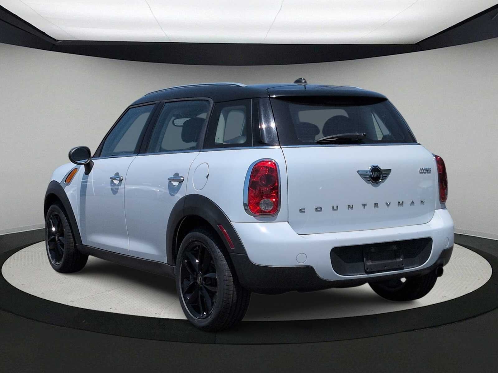 2014 MINI COUNTRYMAN FWD 4dr